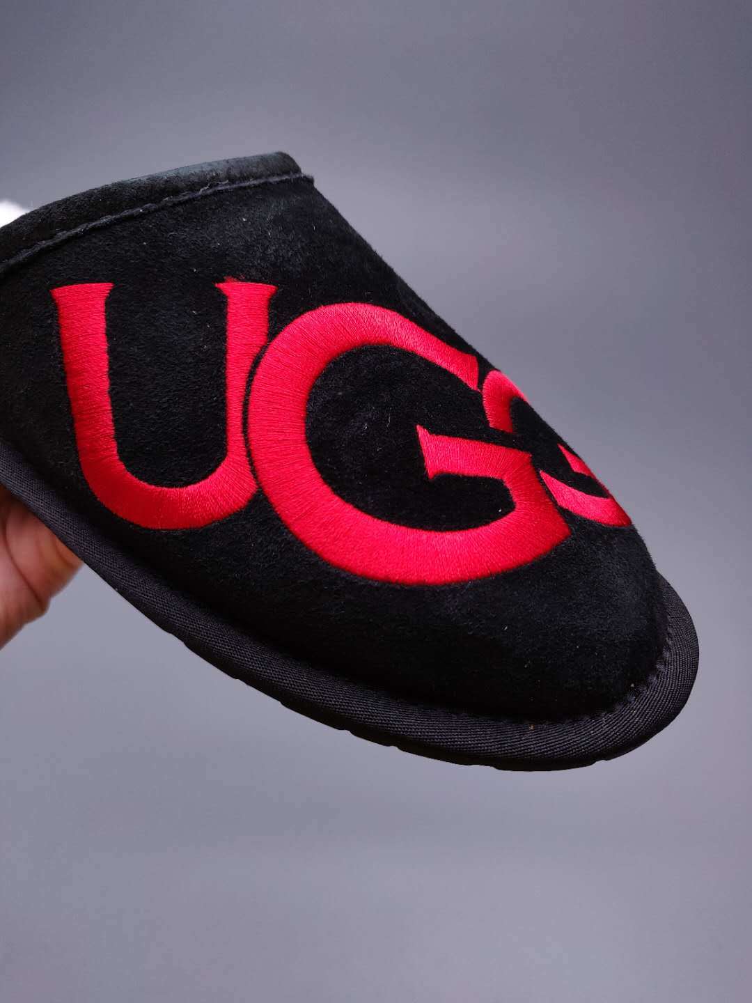 Black Big G Indoor Slippers - Style 2593