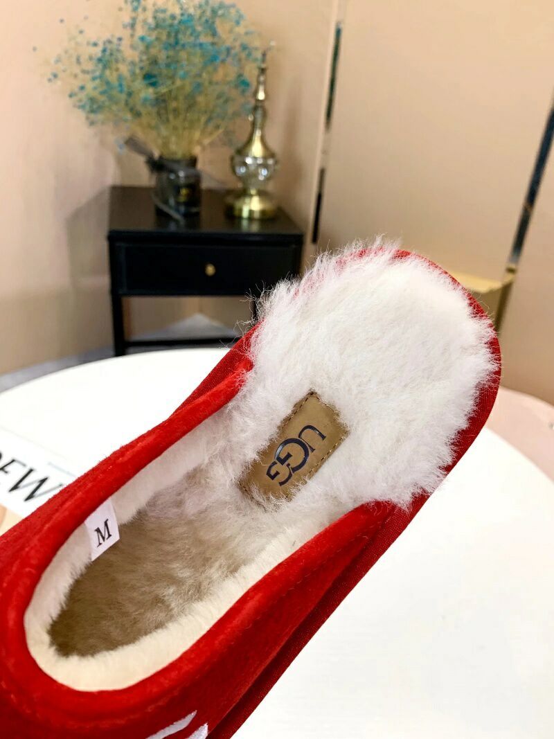 Bright Red Big G Indoor Slippers - Style 2593