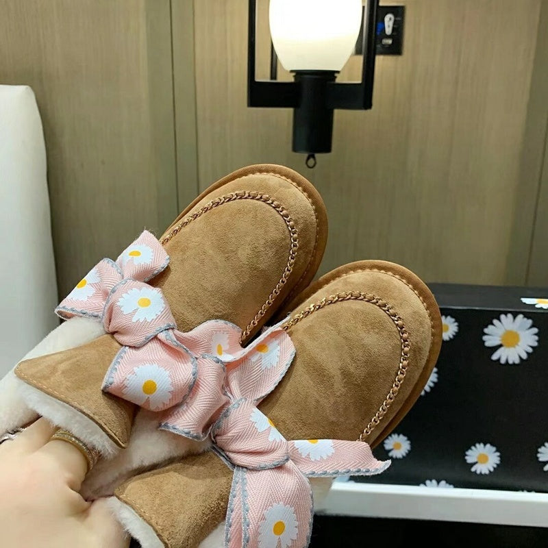 Chestnut Daisy, Chain & Ribbon Detail Shoes - Style 7888