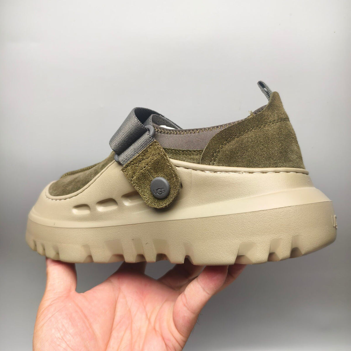 Green Unisex Slip-On Casual Shoes - Style 7550