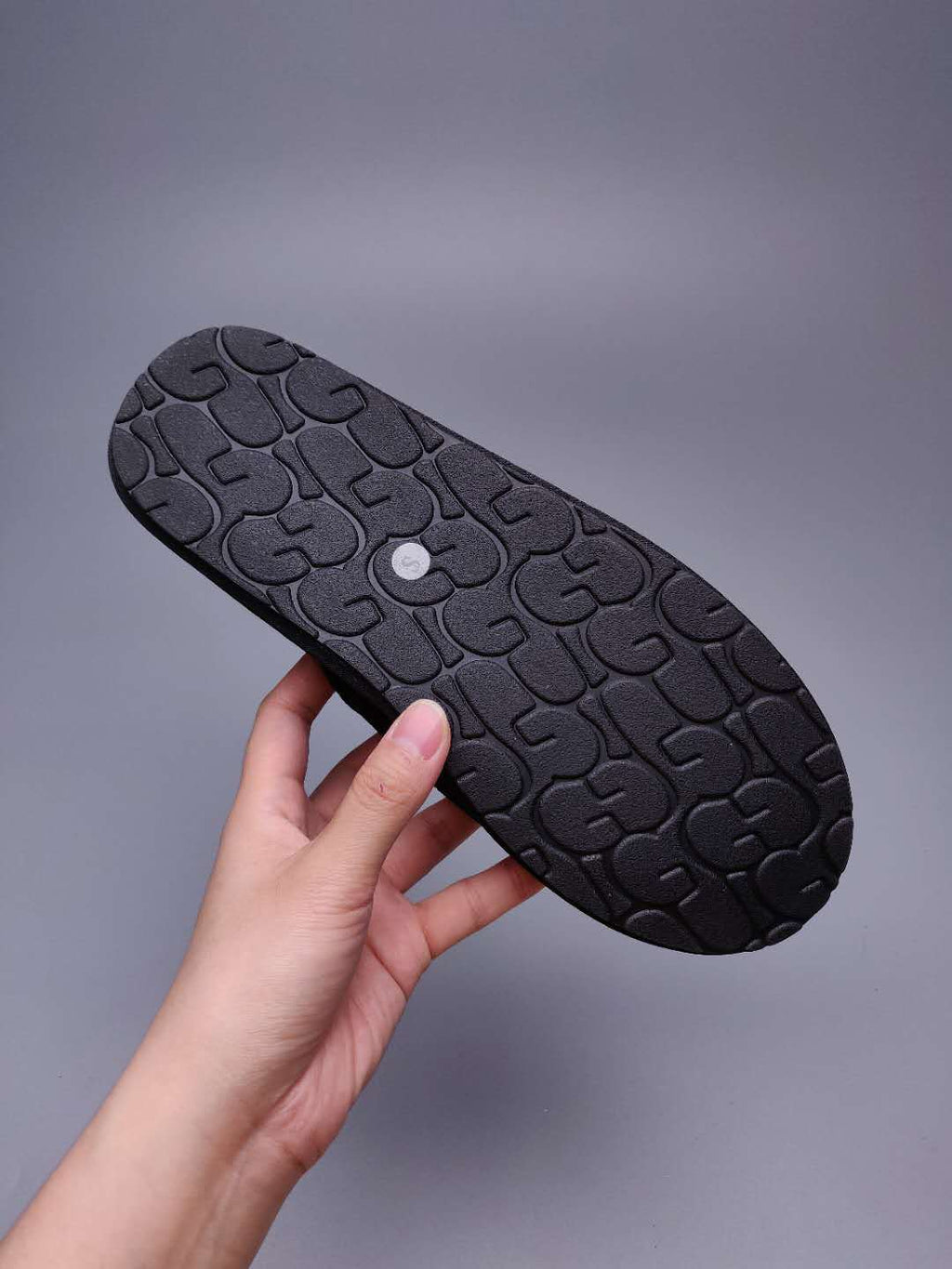 Black Big G Indoor Slippers - Style 2593