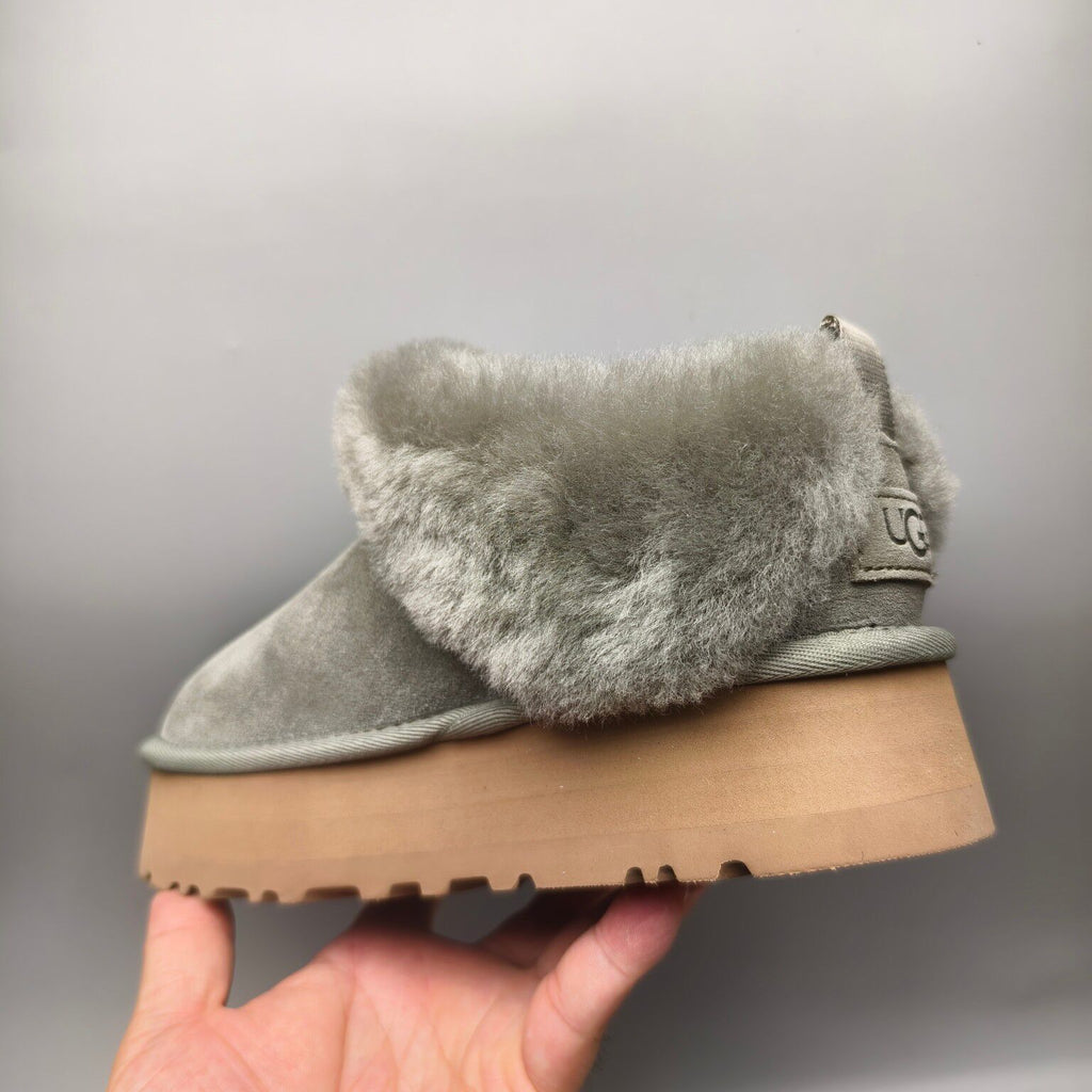 Green Platform Slip-On Shoes - Style 1393