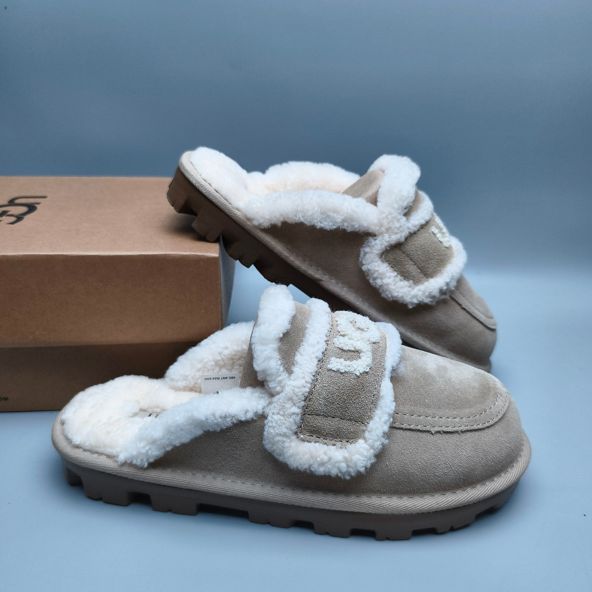Sand Curly-Texture Logo Slippers | 1206