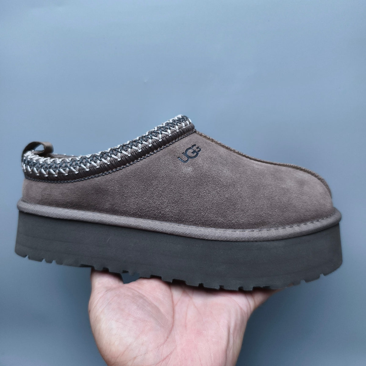Hu Mu Tao Boho-Inspired Platform Casual Shoes - Style 2553 / 2130