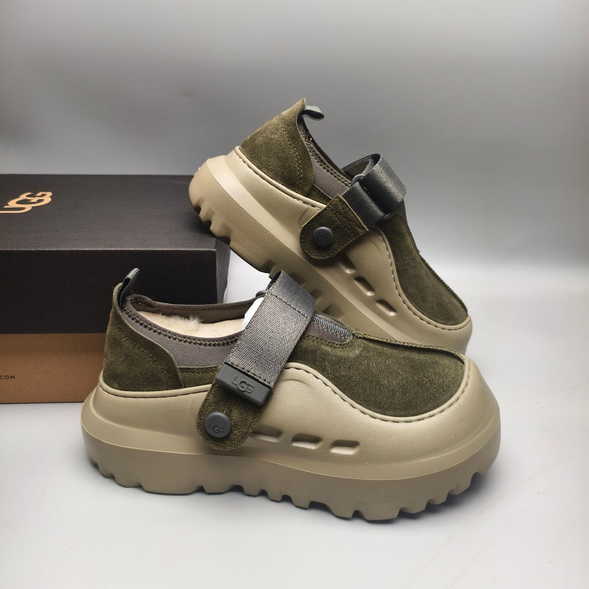 Green Unisex Slip-On Casual Shoes - Style 7550
