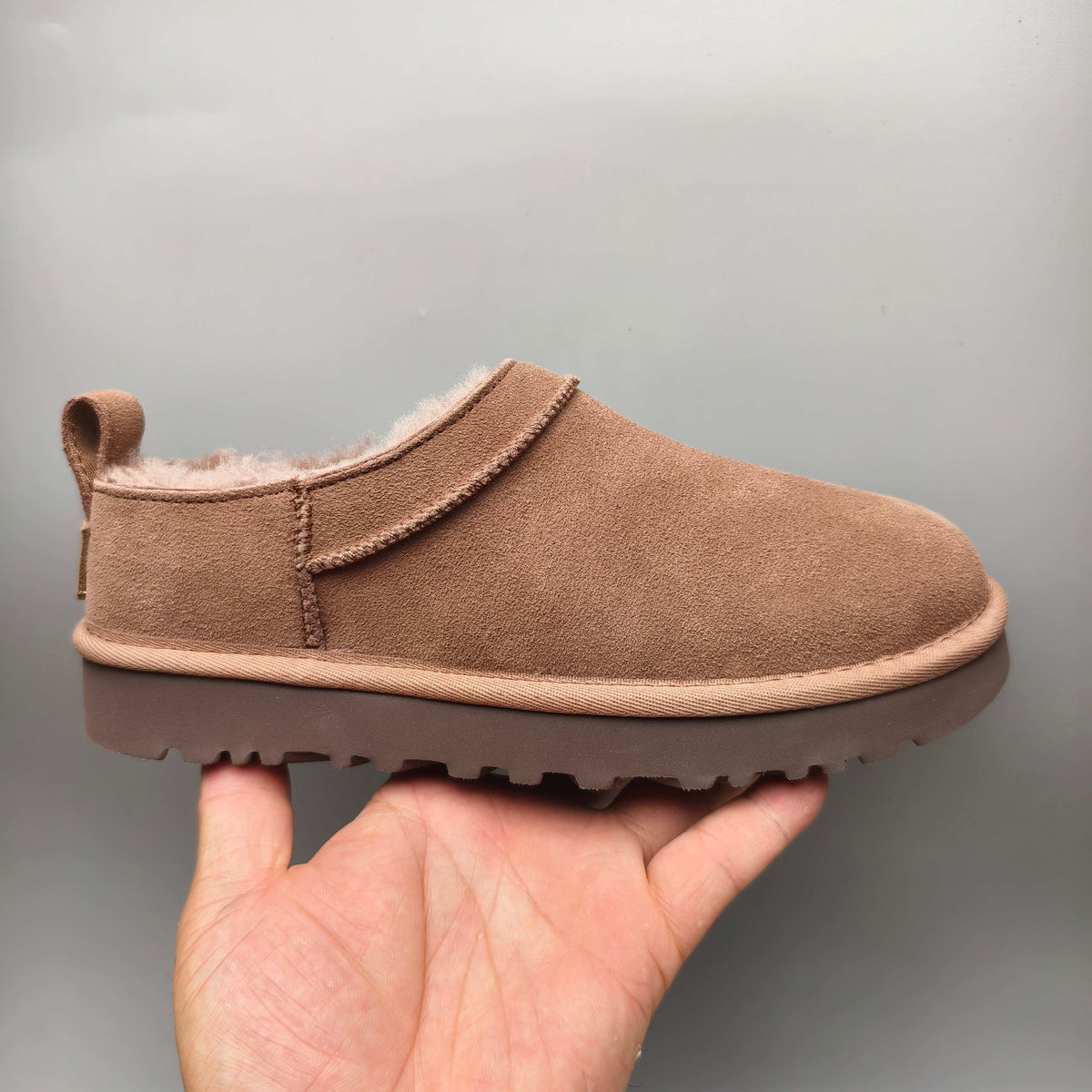 Women's Mu Pink Classic Slip-On Shoes - Style 3891