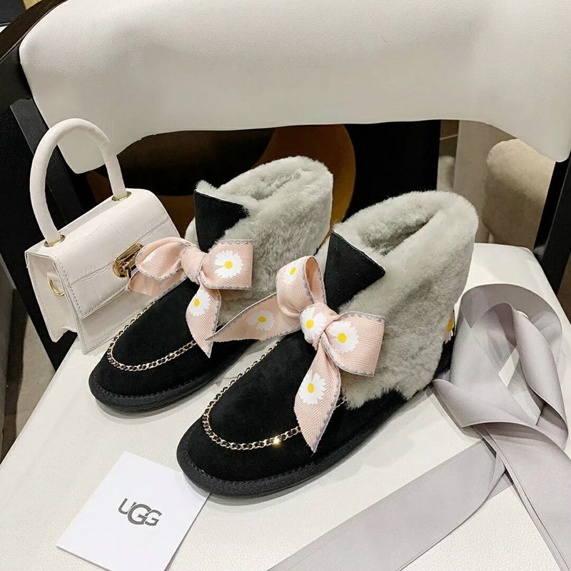 Black Daisy, Chain & Ribbon Detail Shoes - Style 7888
