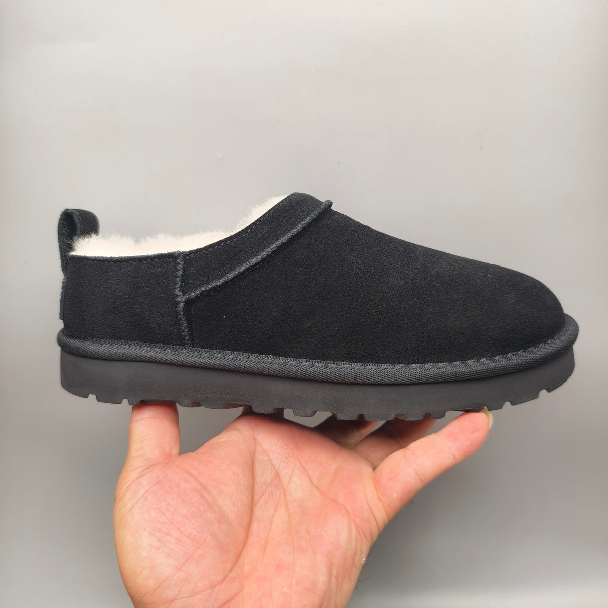 Women's Black Classic Slip-On Shoes - Style 3891