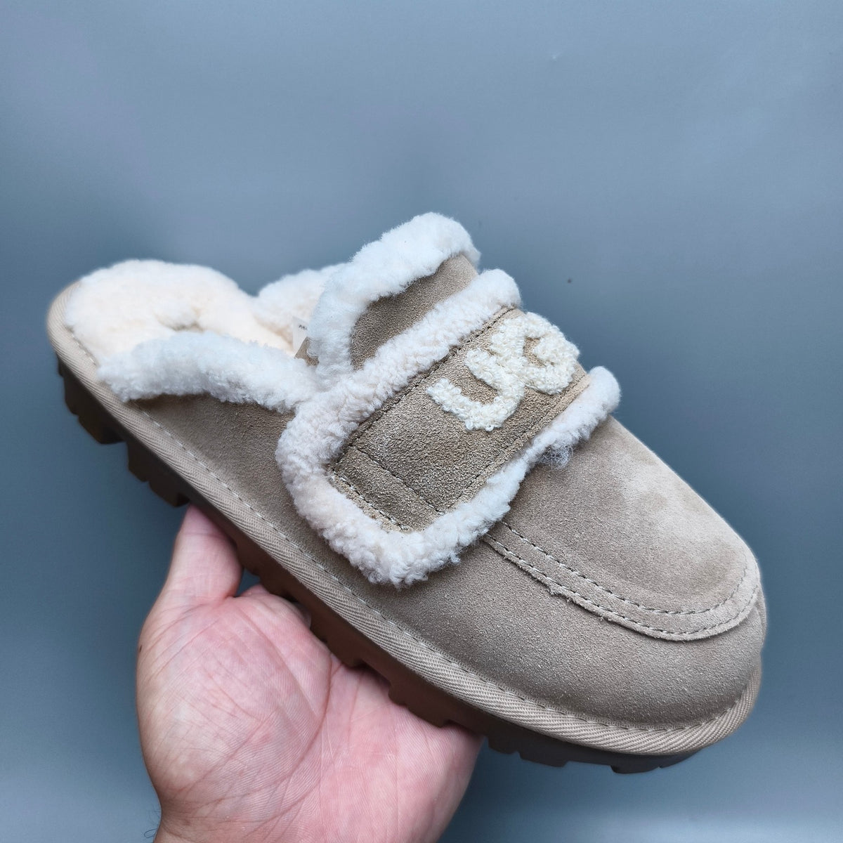 Sand Curly-Texture Logo Slippers | 1206