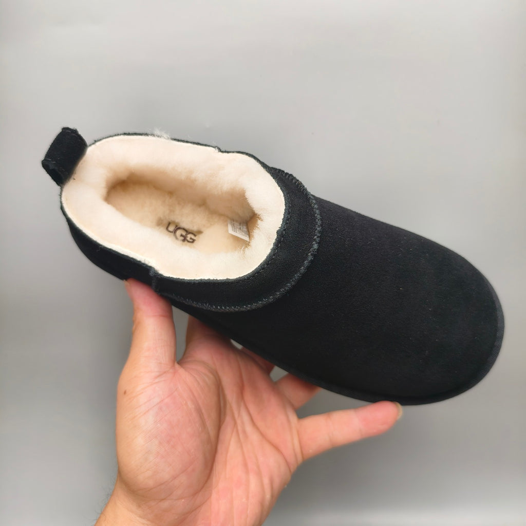 Women's Black Classic Slip-On Shoes - Style 3891