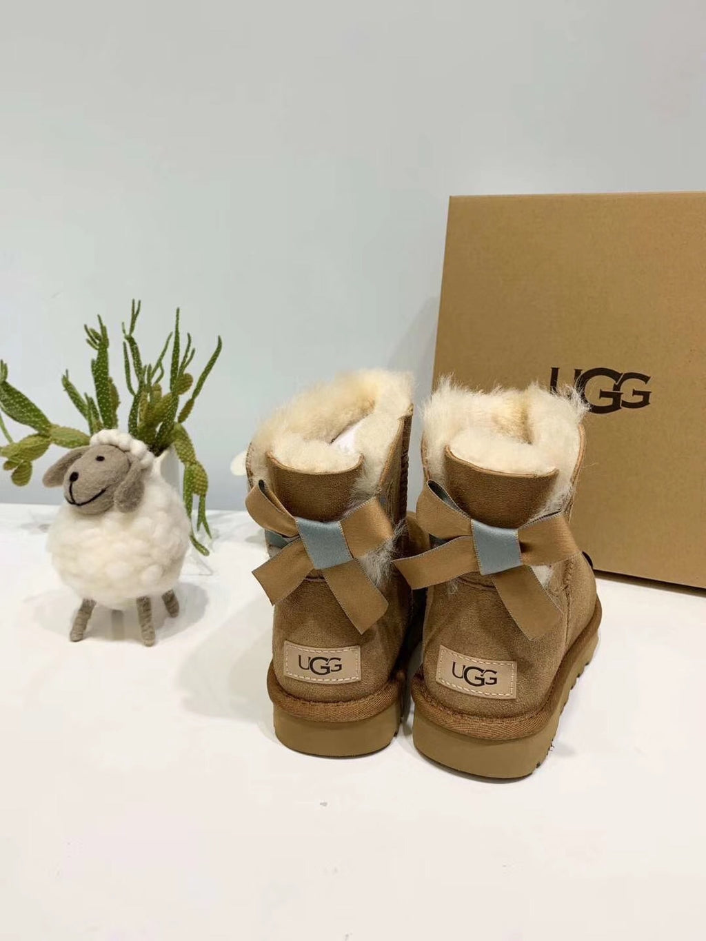 Mu Ke Si Chestnut Bow Subtle-Shimmer Shoes - Style 2938