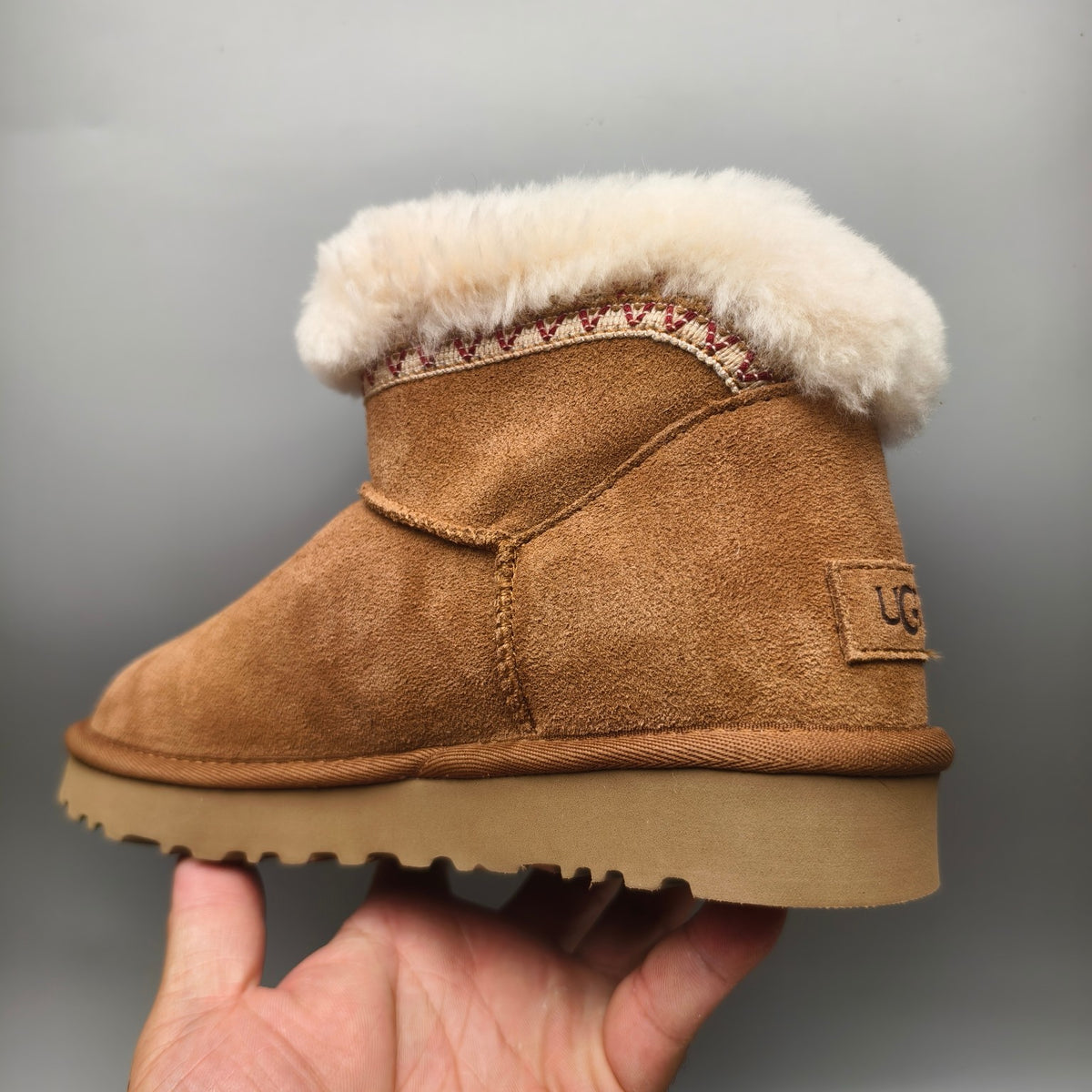 Chestnut Boho Low-Top Casual Shoes - Style 4496