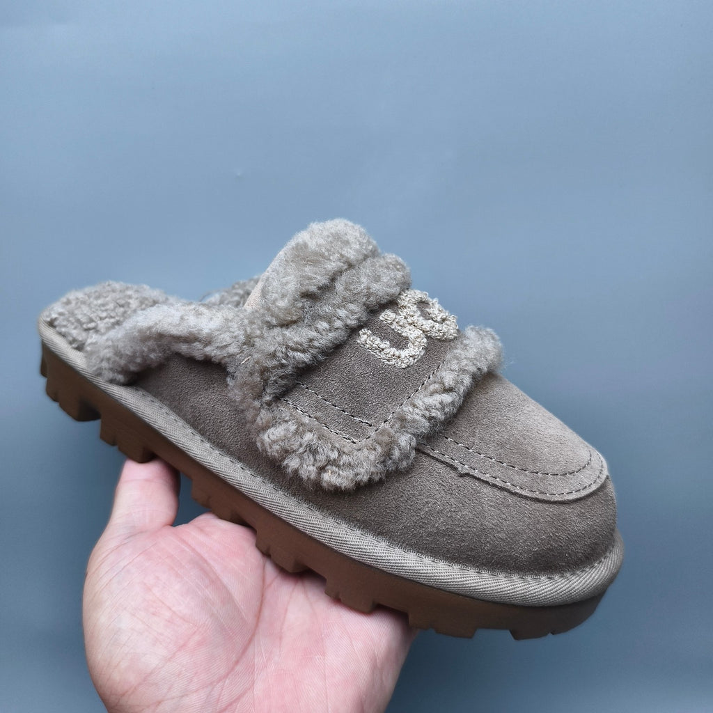 Antelope Brown Curly-Texture Logo Slippers | 1206
