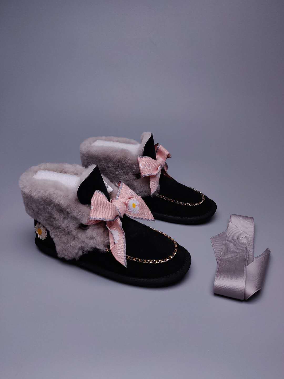 Black Daisy, Chain & Ribbon Detail Shoes - Style 7888