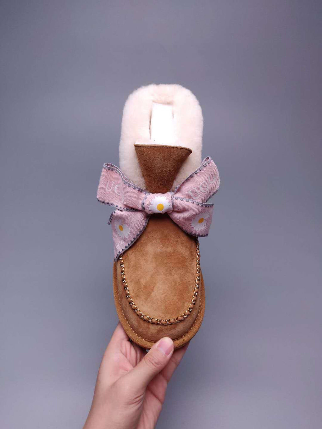 Chestnut Daisy, Chain & Ribbon Detail Shoes - Style 7888