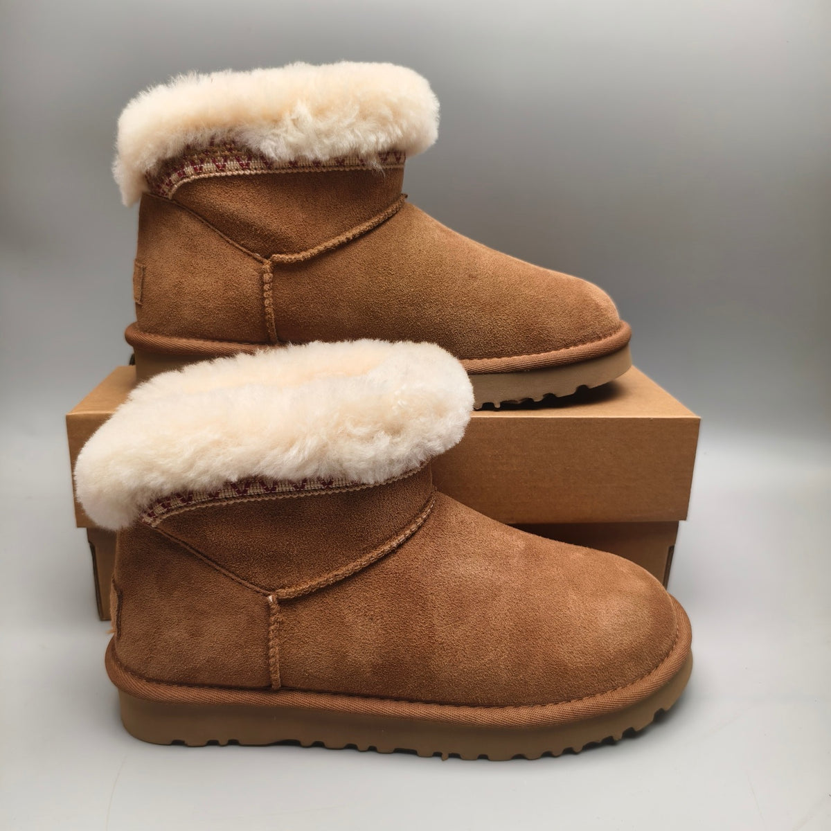 Chestnut Boho Low-Top Casual Shoes - Style 4496