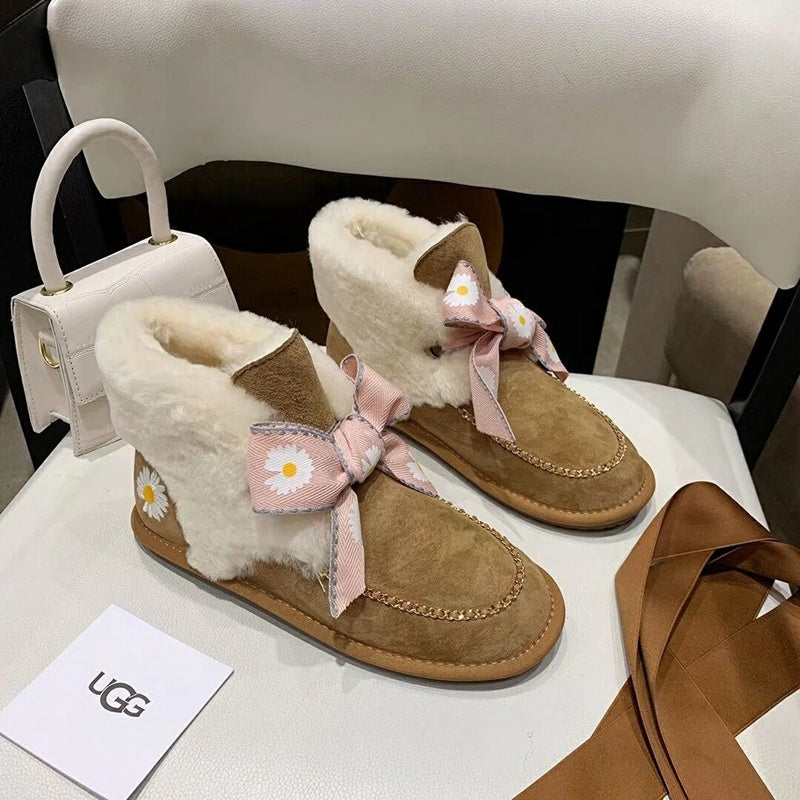 Chestnut Daisy, Chain & Ribbon Detail Shoes - Style 7888