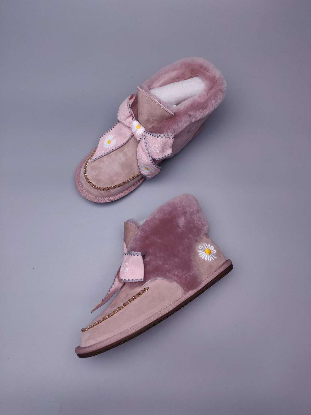 Mu Pink Daisy, Chain & Ribbon Detail Shoes - Style 7888