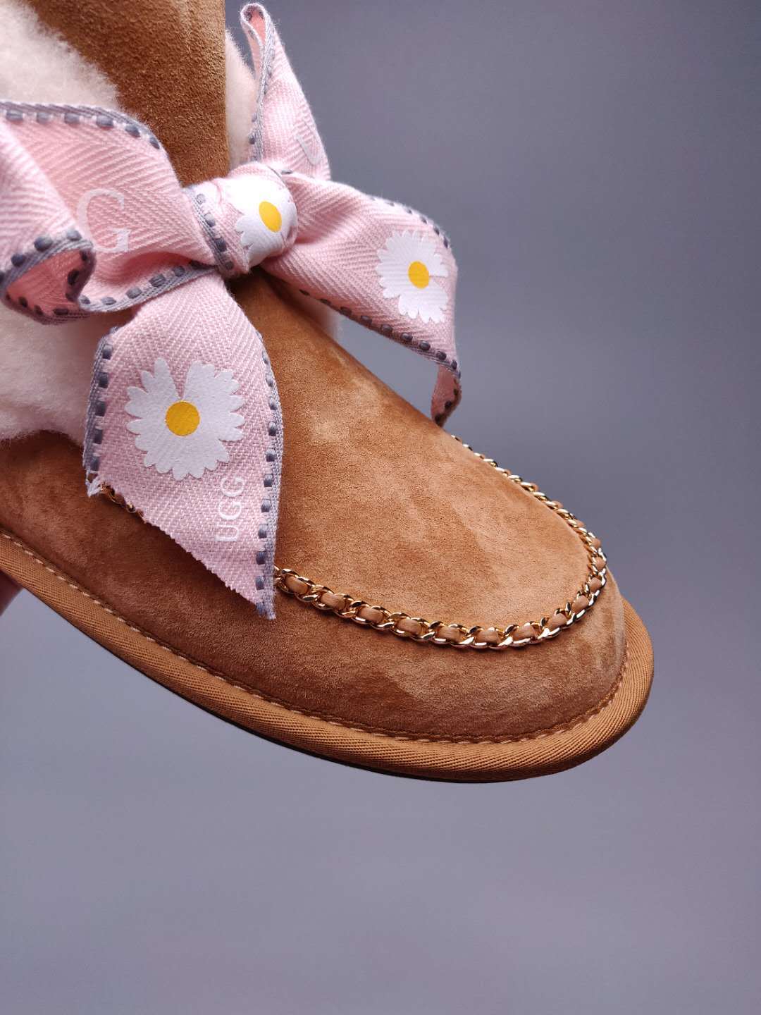 Chestnut Daisy, Chain & Ribbon Detail Shoes - Style 7888