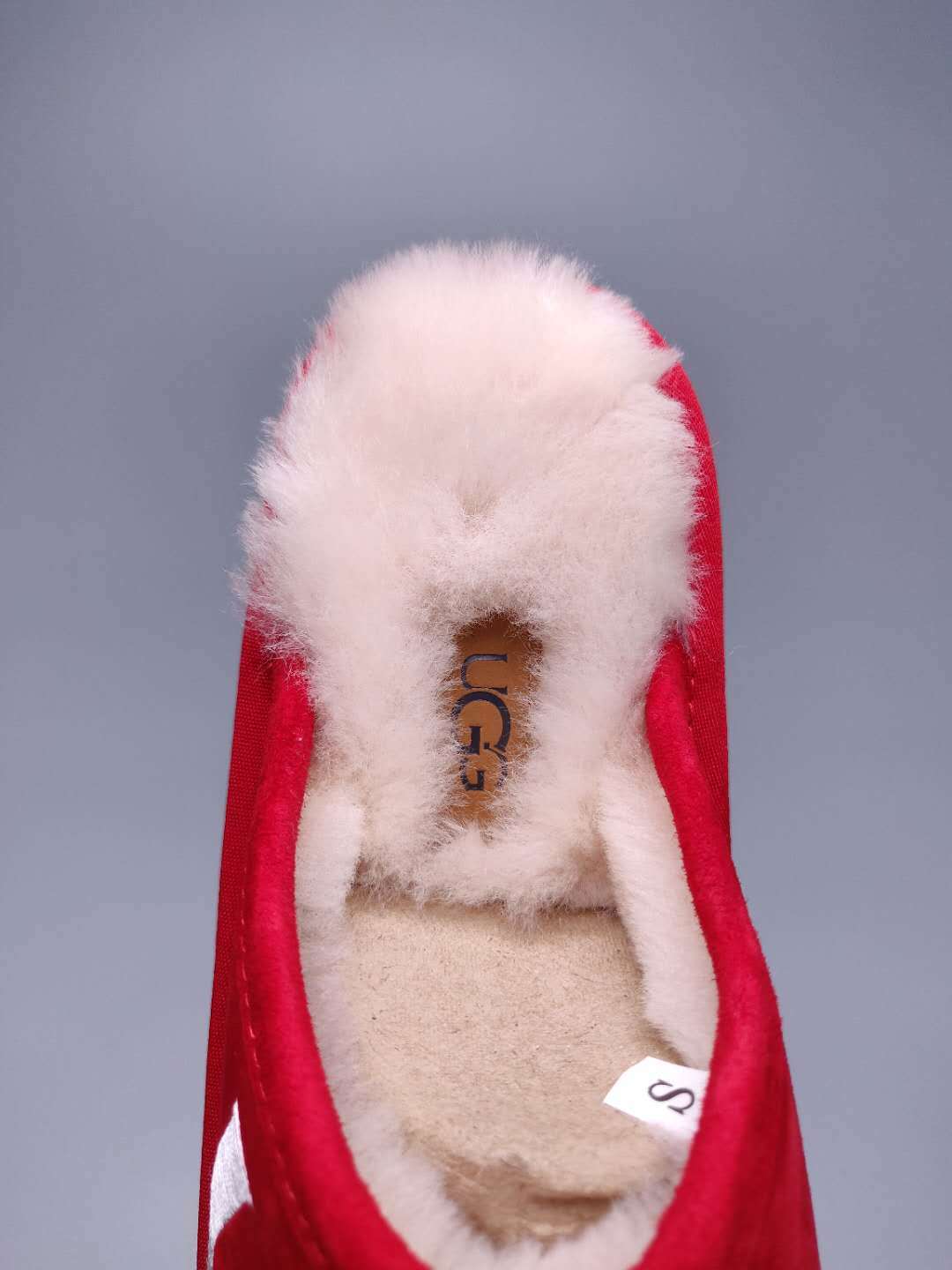 Bright Red Big G Indoor Slippers - Style 2593