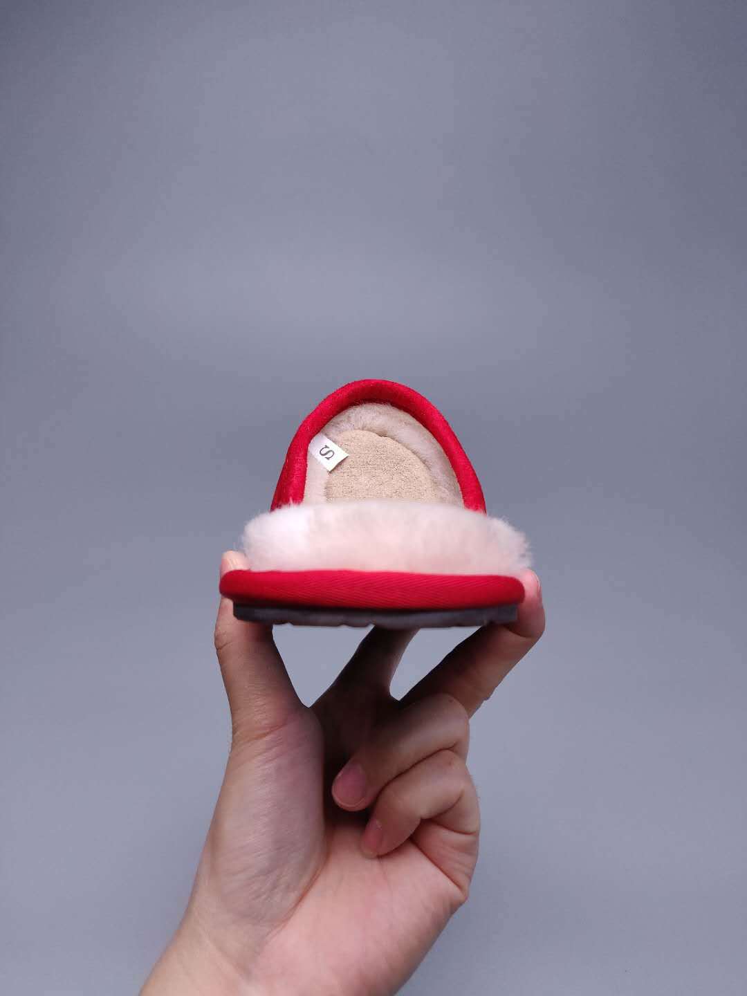 Bright Red Big G Indoor Slippers - Style 2593