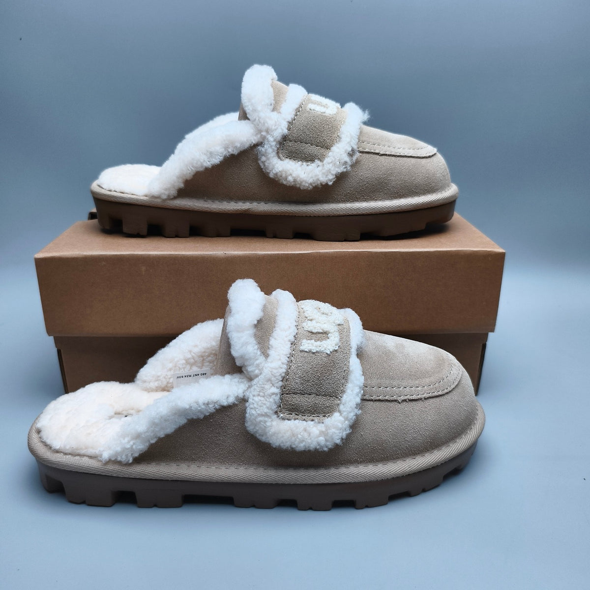 Sand Curly-Texture Logo Slippers | 1206