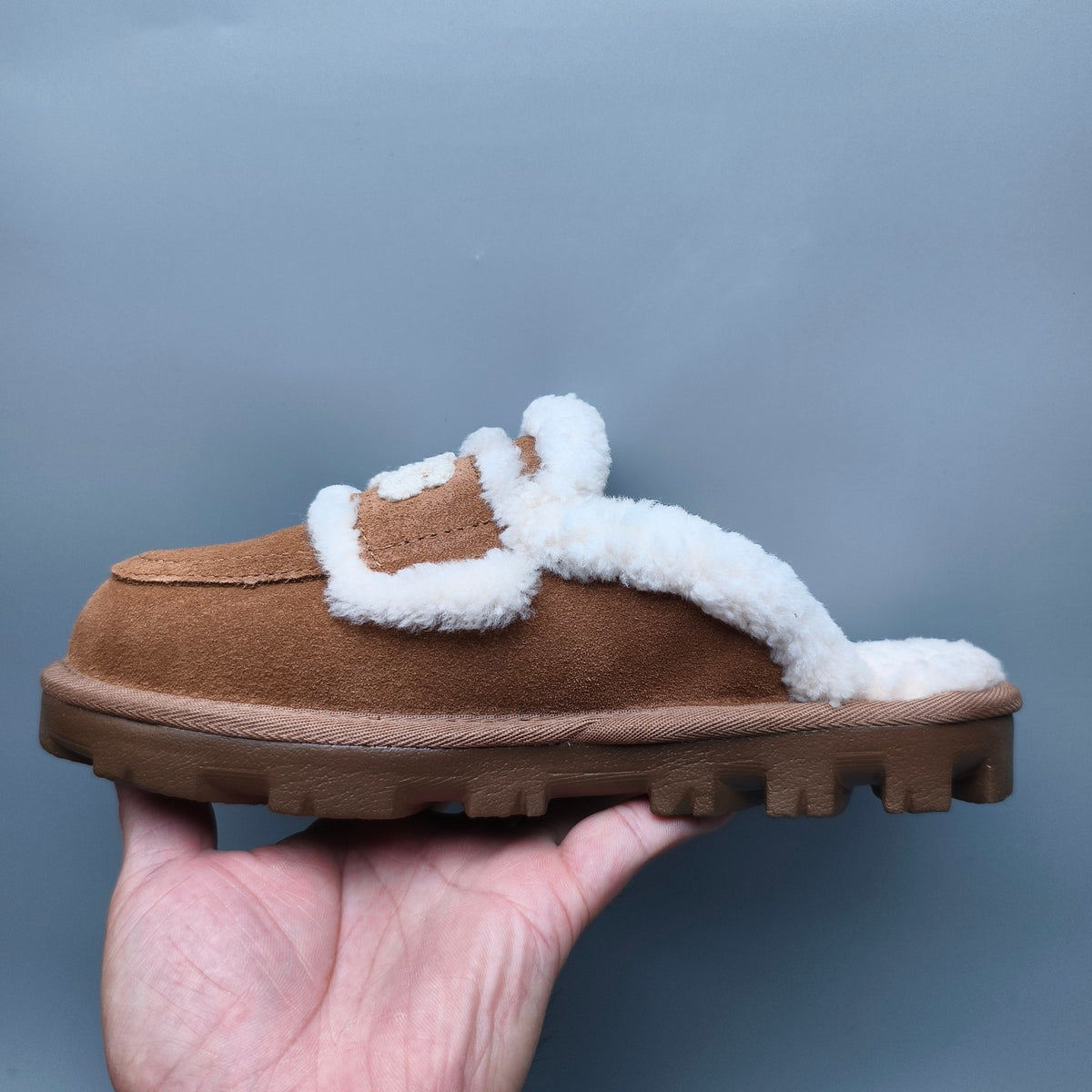 Chestnut Curly-Texture Logo Slippers | 1206