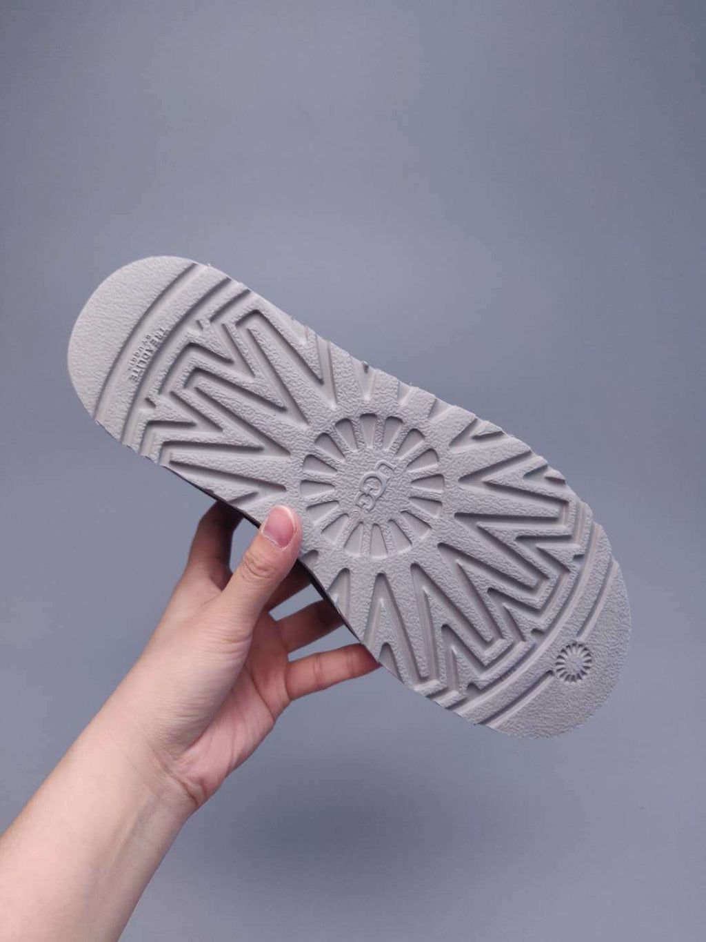 Men's Gray Slip-On Low-Top Casual Shoes - Style 3455