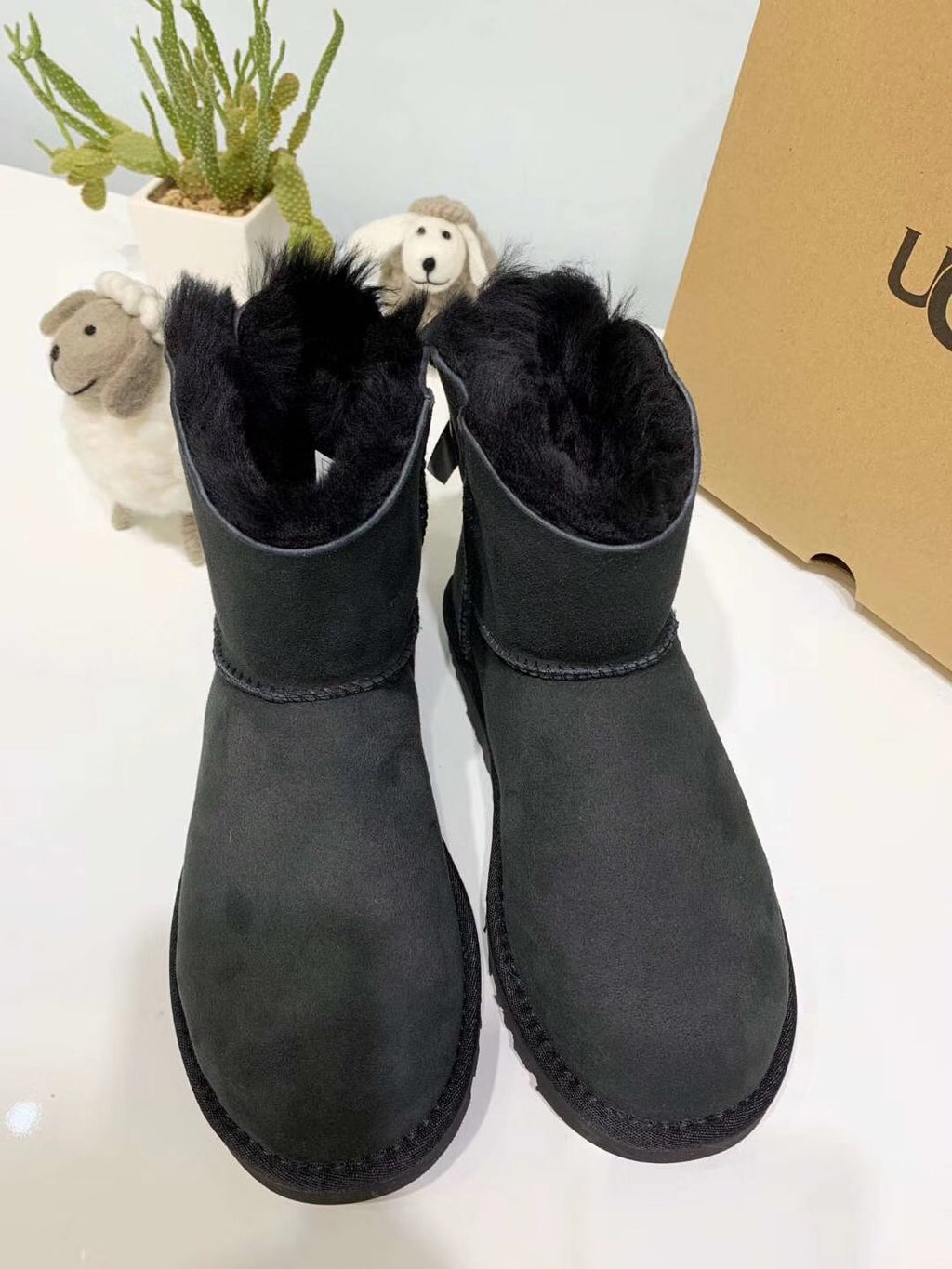 Mu Ke Si Black Bow Subtle-Shimmer Shoes - Style 2938