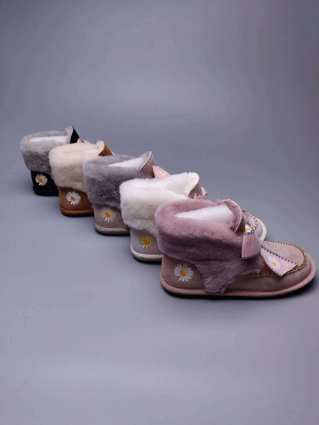 Mu Pink Daisy, Chain & Ribbon Detail Shoes - Style 7888