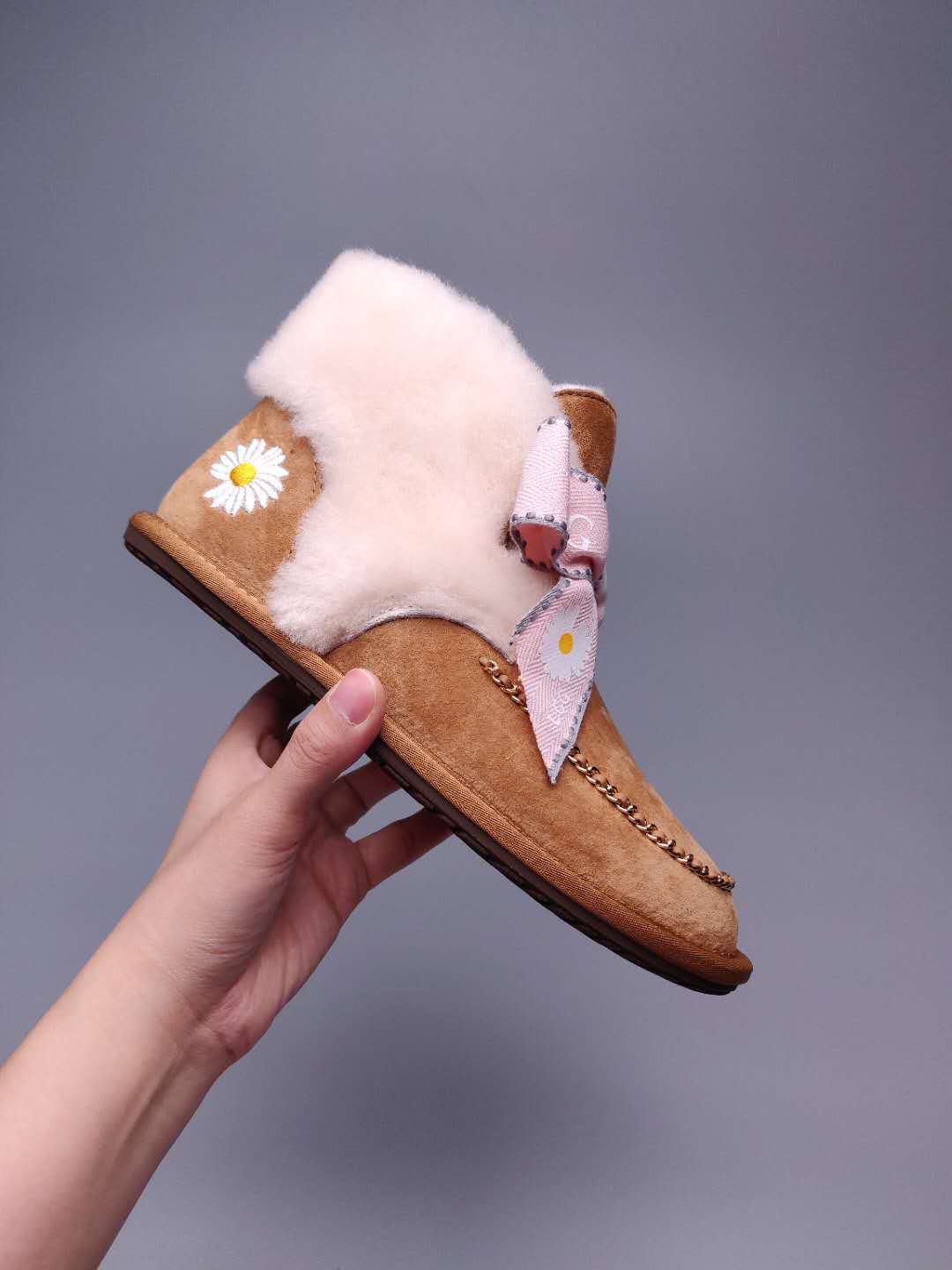 Chestnut Daisy, Chain & Ribbon Detail Shoes - Style 7888